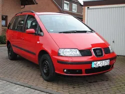 Rot Gebraucht 2003 Seat Alhambra Van / Kleinbus | 6.400 €
