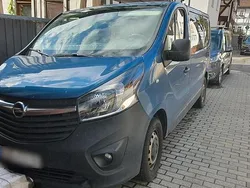 Blau Gebraucht 2018 Opel Vivaro Van | 13.000 € (Etwas zu teuer)