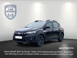 Schwarz (perlmuttschwarz metallic (schwarz)) Gebraucht 2024 Dacia Sandero Expression Kleinwagen | 19.390 € (Fairer Preis)