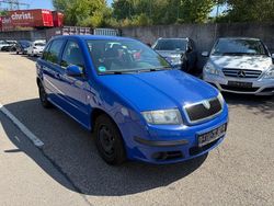 Blau Gebraucht 2006 Skoda Fabia Cool Edition Limousine | 850 € (Guter Preis)