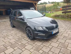 Schwarz Gebraucht 2018 Skoda Octavia RS Kombi | 14.500 € (Guter Preis)