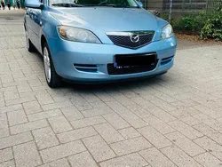Blau Gebraucht 2005 Mazda 2 Kombi | 1.650 € (Fairer Preis)