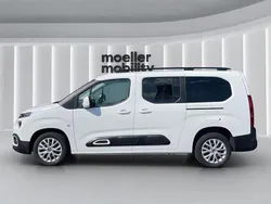 Weiß Gebraucht 2020 Citroën Berlingo Shine Van / Kleinbus | 22.490 € (Etwas zu teuer)