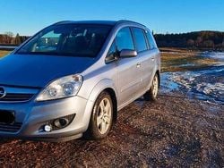 Silber Gebraucht 2009 Opel Zafira Edition Van / Kleinbus | 2.490 € (Superpreis)