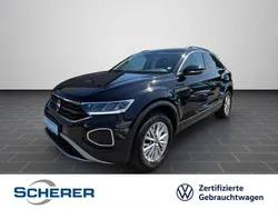 Deep black perleffekt (metallic) Gebraucht 2022 VW T-Roc Life SUV | 19.980 € (Fairer Preis)