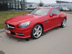 Rot Gebraucht 2013 Mercedes SLK250 AMG Cabrio | 19.400 € (Etwas zu teuer)