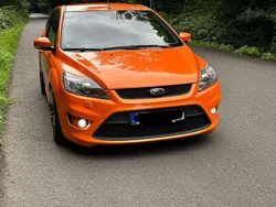 Orange Gebraucht 2008 Ford Focus ST Limousine | 7.245 € (Fairer Preis)