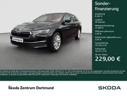 Schwarz Gebraucht 2024 Skoda Octavia Selection Kombi | 31.767 € (Fairer Preis)