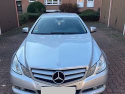 Grau Gebraucht 2011 Mercedes E200 Coupé | 7.200 € (Superpreis)