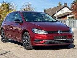 Rot Gebraucht 2020 VW Golf VII IQ Drive Limousine | 19.500 € (Fairer Preis)