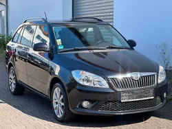 Schwarz Gebraucht 2014 Skoda Fabia Ambition Kombi | 4.990 € (Guter Preis)