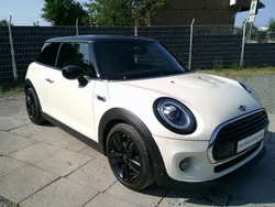 Weiß Gebraucht 2019 Mini Cooper Kleinwagen | 15.890 € (Fairer Preis)