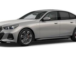 Grau Gebraucht 2024 BMW 520 Comfort Edition Limousine | 58.313 € (Fairer Preis)