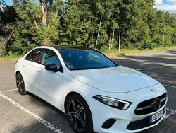 Weiß Gebraucht 2022 Mercedes A200 Night Limousine | 29.399 € (Etwas zu teuer)