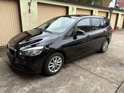 Schwarz Gebraucht 2015 BMW 218 Gran Tourer Van / Kleinbus | 6.900 € (Superpreis)