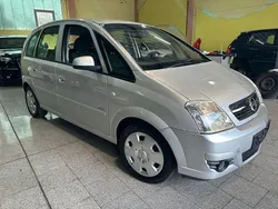 Silber Gebraucht 2008 Opel Meriva Edition Van / Kleinbus | 3.490 € (Fairer Preis)
