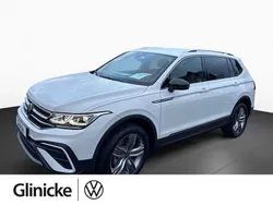 Weiß Gebraucht 2024 VW Tiguan Allspace Move SUV | 40.990 € (Etwas zu teuer)