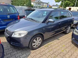 Grau Gebraucht 2009 Skoda Fabia Kombi | 1.800 € (Guter Preis)