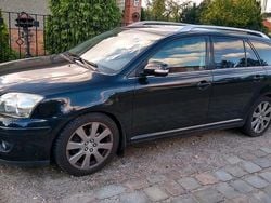 Schwarz Gebraucht 2007 Toyota Avensis Kombi | 4.900 €