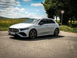 Silber Gebraucht 2023 Mercedes A220 Kleinwagen | 33.000 € (Guter Preis)