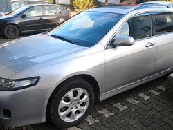 Silber Gebraucht 2005 Honda Accord Executive Kombi | 5.400 €
