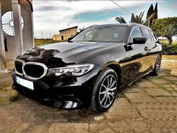 Schwarz Gebraucht 2021 BMW 318 M Sport Kombi | 21.999 € (Fairer Preis)