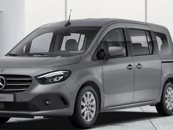 Chromitgrau metallic Neu 2025 Mercedes T180 Progressive Van / Kleinbus | 34.579 €