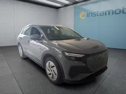 Grau Gebraucht 2022 Audi Q4 e-tron SUV | 23.499 € (Guter Preis)