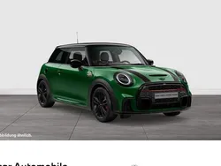 Grün Gebraucht 2022 Mini John Cooper Works Essential Kleinwagen | 34.890 € (Etwas zu teuer)