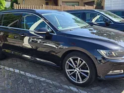 Deep black perleffekt Gebraucht 2016 VW Passat Comfortline Kombi | 12.750 € (Fairer Preis)