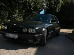 Schwarz Gebraucht 1992 BMW 520 Limousine | 4.199 €