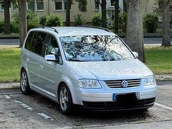 Silber Gebraucht 2006 VW Touran Van / Kleinbus | 4.500 €
