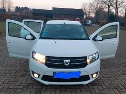 Weiß Gebraucht 2014 Dacia Sandero Kombi | 3.499 € (Teuer)