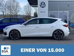 Weiß Gebraucht 2022 Cupra Leon | 26.440 € (Guter Preis)