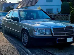 Grau Gebraucht 1985 Mercedes 190 Limousine | 8.000 €