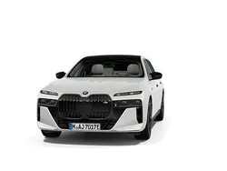 Gebraucht 2025 BMW M760e Comfort Edition Limousine | 129.290 € (Etwas zu teuer)