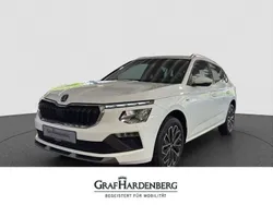 Weiß Neu 2025 Skoda Kamiq Drive SUV | 29.390 € (Etwas zu teuer)