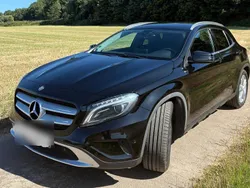 Schwarz Gebraucht 2016 Mercedes GLA180 SUV | 14.900 € (Teuer)