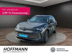 Grau Gebraucht 2024 VW Tiguan Elegance SUV | 41.550 € (Fairer Preis)