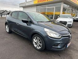 Grau Gebraucht 2017 Renault Clio IV LIMITED Limousine | 9.590 € (Guter Preis)