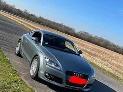 Grau Gebraucht 2006 Audi TT Ambiente Coupé | 9.000 € (Fairer Preis)