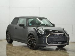 Schwarz Gebraucht 2024 Mini Cooper Favoured Kleinwagen | 29.990 € (Etwas zu teuer)