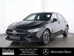 Unilack nachtschwarz Gebraucht 2024 Mercedes A180 Progressive Limousine | 29.950 € (Fairer Preis)