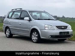 Grau Gebraucht 2003 Kia Carens EX Van / Kleinbus | 1.900 € (Fairer Preis)