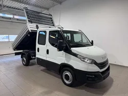 Weiß Gebraucht 2023 Iveco Daily | 39.990 € (Teuer)