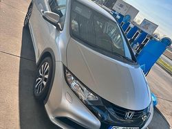 Grau Gebraucht 2014 Honda Civic Kombi | 8.500 €
