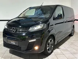 Schwarz Gebraucht 2023 Opel Zafira Life Van | 30.980 € (Guter Preis)