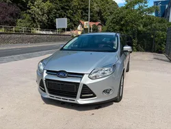 Silber Gebraucht 2014 Ford Focus Kombi | 5.199 € (Fairer Preis)