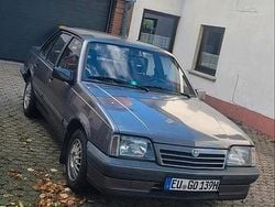 Grau Gebraucht 1988 Opel Ascona Exklusiv Limousine | 1.400 €