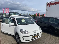 Weiß Gebraucht 2015 VW up! CLUB Kleinwagen | 5.999 € (Fairer Preis)